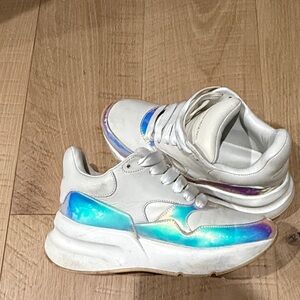 ALEXANDER MCQUEEN - white Chunky Sneakers with Iridescent Blue-Purple Panels